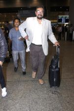 Kabir Bedi snapped at the airport on 12th July 2016
